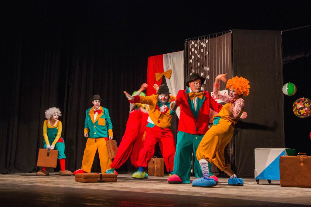 Non Sei Un Clown Sei L'intero Circo