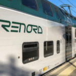 Un contributo fino a 90 euro per i viaggiatori residenti in Lombardia che hanno acquistato abbonamenti per servizi ferroviari Alta Velocità (AV) integrati con il trasporto pubblico regionale e locale sulle tratte Milano – Brescia – Desenzano/Peschiera.