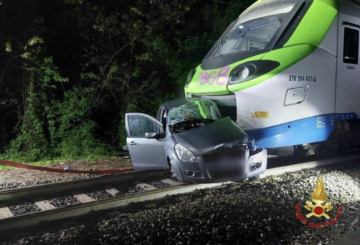 Incidente nel bresciano, una donna perde la vita dopo l’impatto con un treno