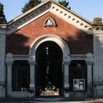 Sesto San Giovanni, cambiano gli orari dei cimiteri per il periodo dei defunti