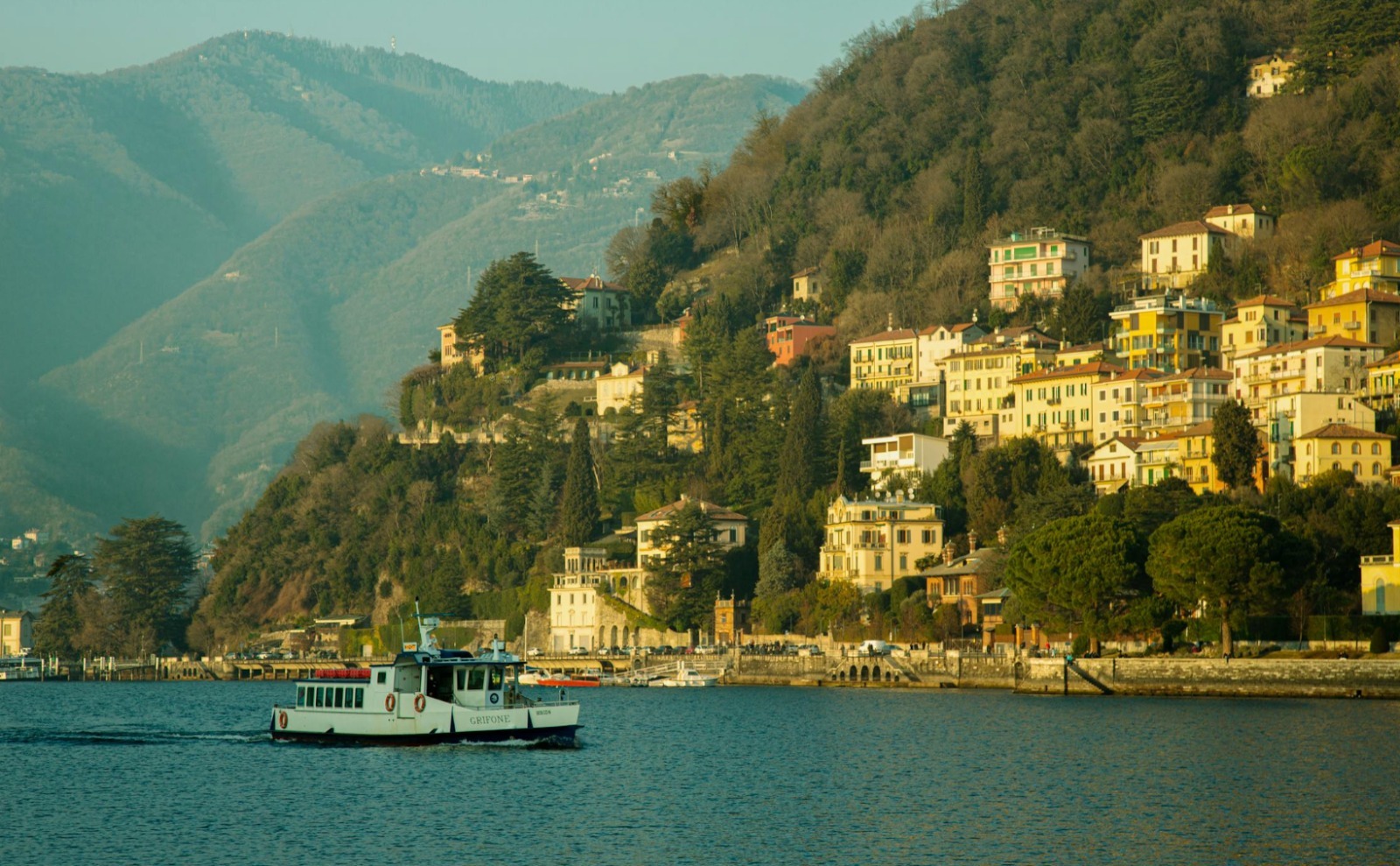 In viaggio da Milano al lago di Como: paesaggi, itinerari e attrazioni top