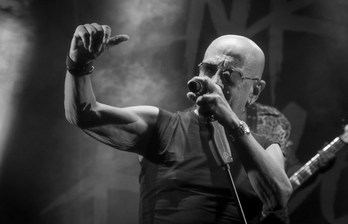 Enrico Ruggeri a Sesto San Giovanni, concerto gratuito per Natale