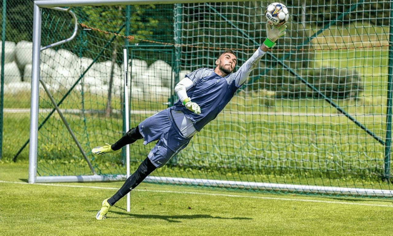 Razvan Sava, da Sesto San Giovanni alla Serie A: il portiere dell’Udinese, arrivato in Italia grazie alla Pro Sesto