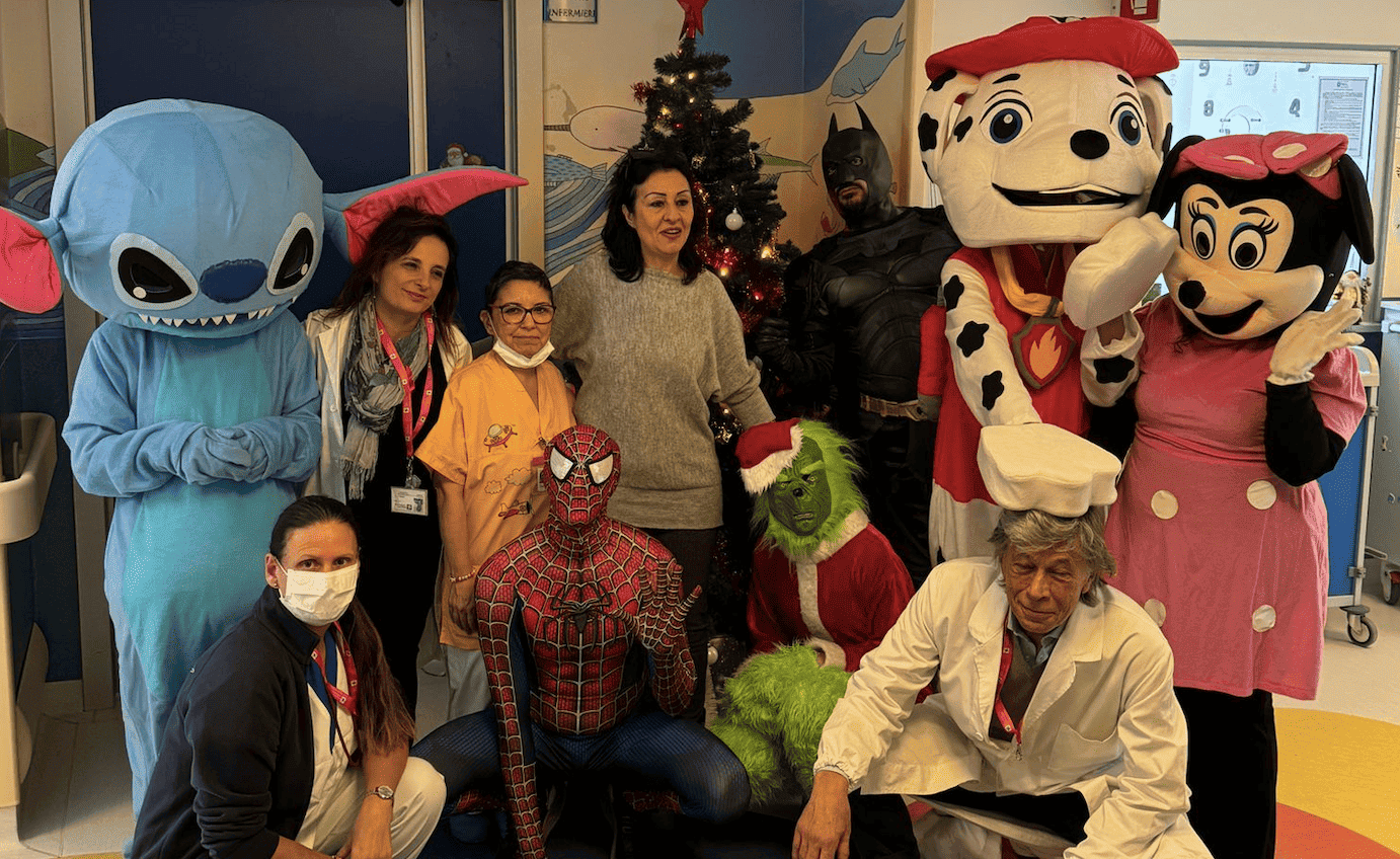 A Sesto San Giovanni la sorpresa di Natale è in corsia: i personaggi dei cartoni in Pediatria