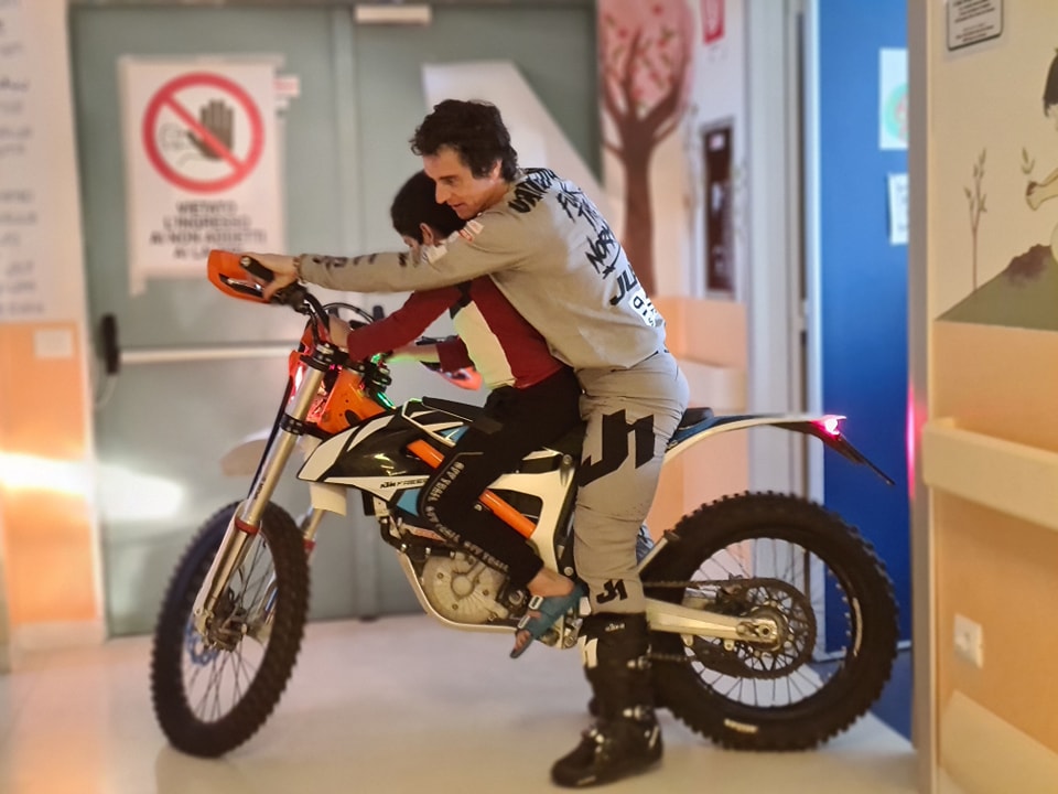 La mototerapia in corsia all'Ospedale di Sesto San Giovanni