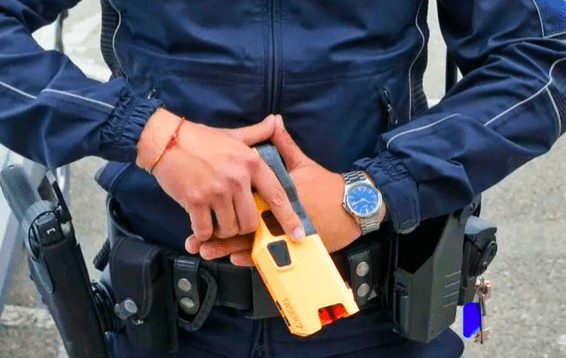 Come funzionerà la sperimentazione del taser a Sesto San Giovanni?