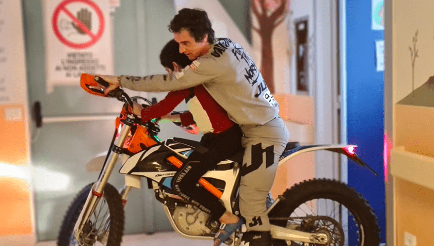 La mototerapia in corsia all'Ospedale di Sesto San Giovanni