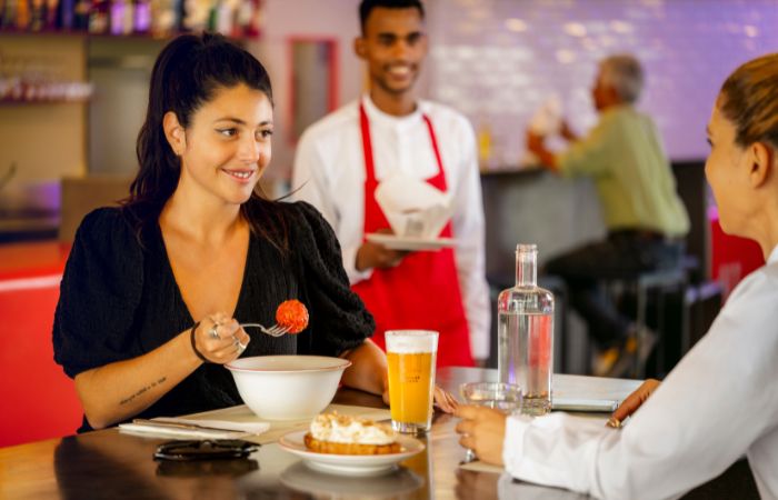 ALT Stazione del Gusto apre a Sesto San Giovanni, il nuovo punto di riferimento del buon cibo su strada firmato Enilive e Accademia Niko Romito