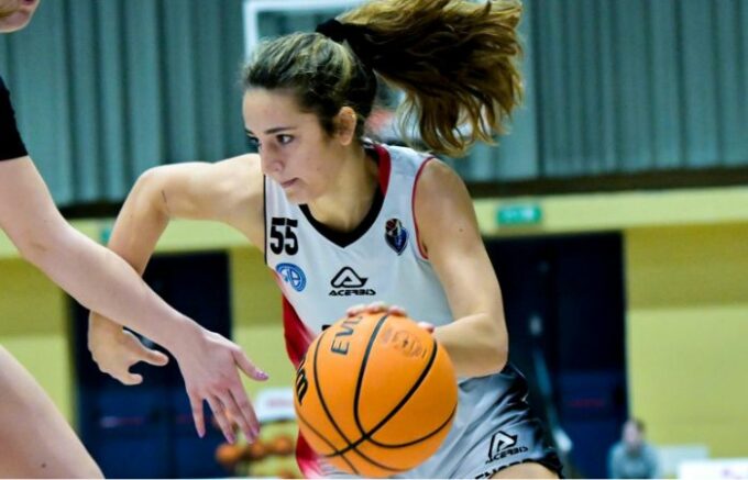 Geas Basket cade in casa contro Faenza: il finale premia le ospiti