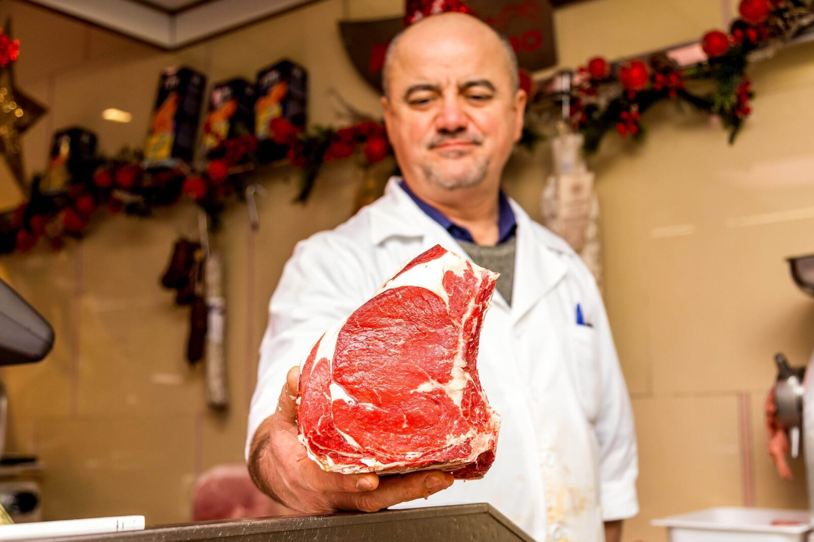 Sesto San Giovanni e la carne d’autore: un viaggio nella Macelleria Como
