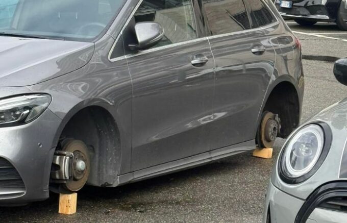 Sesto San Giovanni, allarme in città per i furti di pneumatici