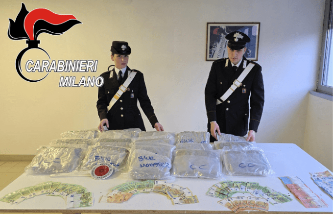 Nei giorni scorsi i carabinieri hanno arrestato a Sesto San Giovanni tre persone nell'ambito di due diversi interventi finalizzati a contrastare lo spaccio di sostanze stupefacenti.