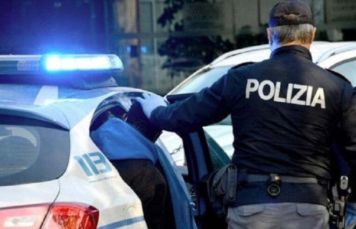 Cinisello Balsamo, ferita alla nuca da un coltello: indaga la Polizia