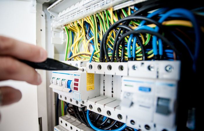 Sesto San Giovanni, manutenzione elettrica in via Dante: possibili disagi