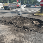 Traffico Sesto San Giovanni, il cratere in viale Fulvio Testi che ha messo in ginocchio la viabilità - FOTO
