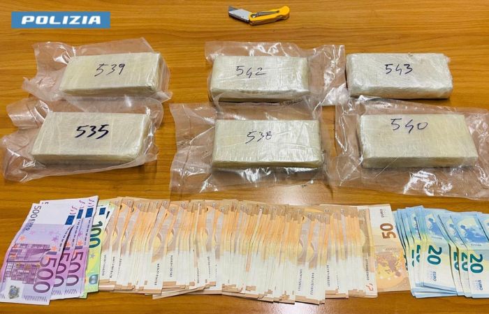 Sesto San Giovanni, uomo fugge all’alt della polizia e viene arrestato a Cologno con 3 kg di droga