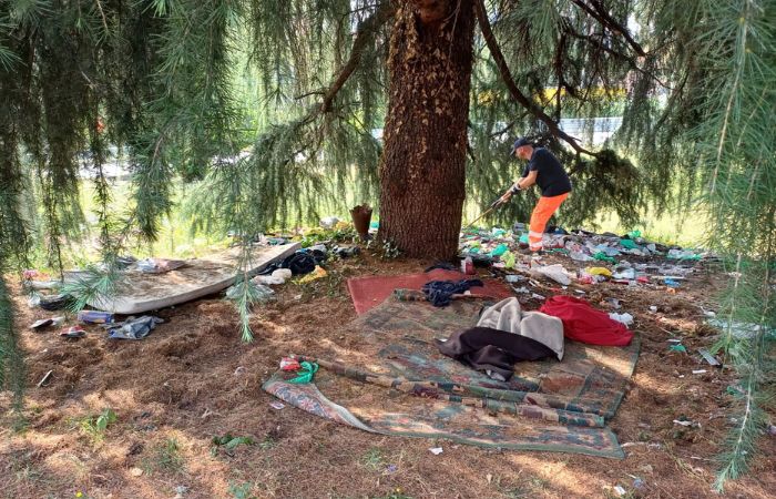 Sgomberata e ripulita l'area occupata sul Cavalcavia Buozzi a Sesto San Giovanni