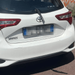 Sesto San Giovanni, follia in piazza Oldrini: disrutti i tergicristalli di decine di auto - FOTO