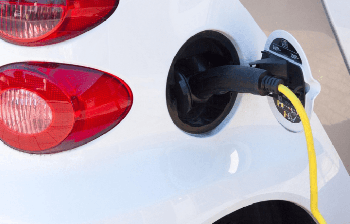 Sesto San Giovanni, in città due nuove postazioni di ricarica per auto elettriche