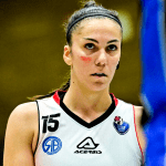 Sesto San Giovanni, capitan Beatrice Barberis saluta il Geas Basket