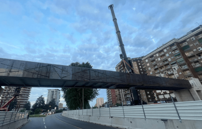 Sesto San Giovanni, apre la passerella ciclopedonale su viale Fulvio Testi