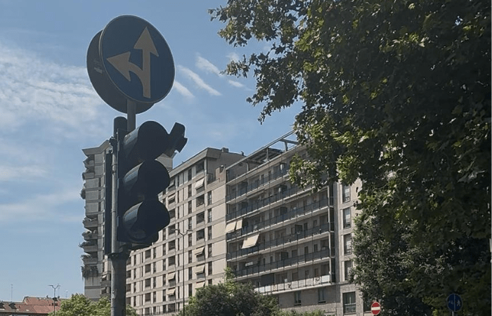 Sesto San Giovanni, la crisi dei blackout diventa (anche) un caso politico