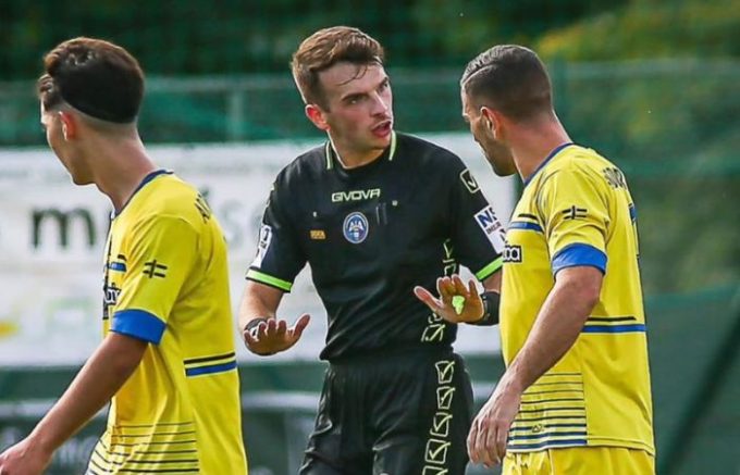 Il giovane arbitro sestese Gabriele Nicosia promosso in Serie D