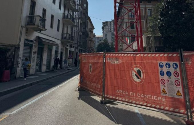 Sesto San Giovanni, via Cesare da Sesto chiude al traffico per lo smontaggio di una gru