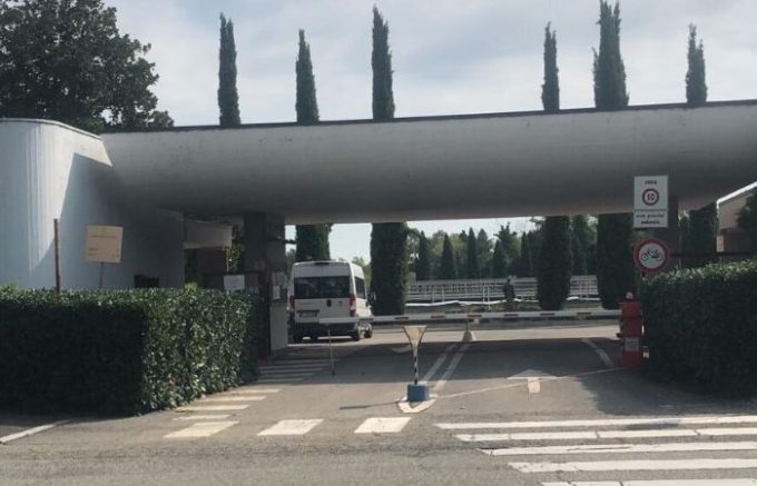 Sesto San Giovanni, anziana scippata al Cimitero Nuovo: la denuncia dell’opposizione