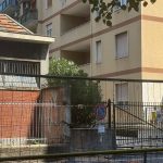 Giallo al confine tra Sesto San Giovanni e Cinisello: donna precipita dal secondo piano
