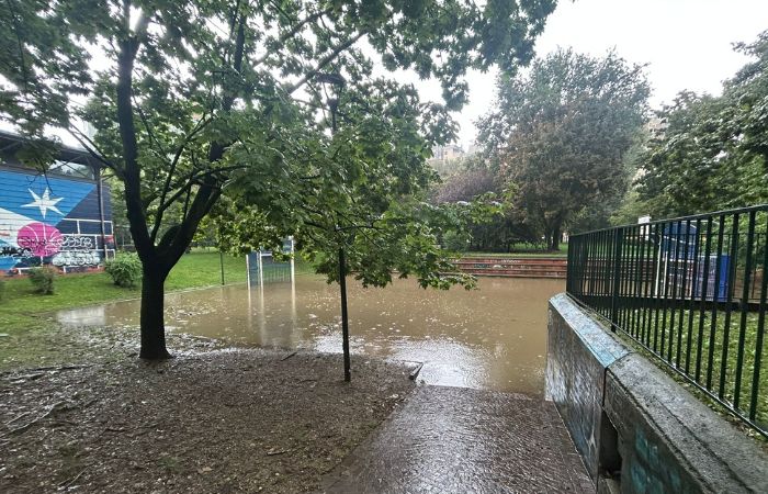 Sesto San Giovanni sommersa dalla pioggia: campo allagato a Spazio Arte
