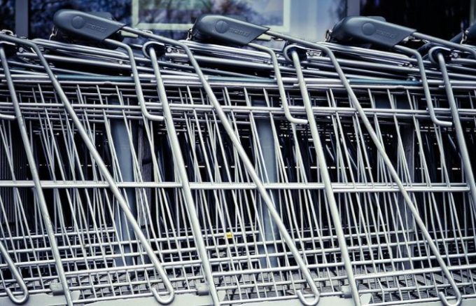 Ferragosto tra barbecue e tradizione: vendite in crescita nei supermercati