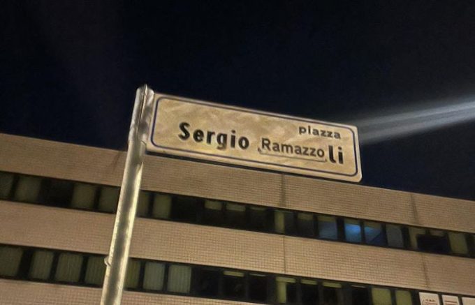 Cinisello Balsamo, vandalizzata la targa di piazza Ramelli: presentata una denuncia