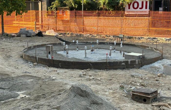 Sesto San Giovanni, posata la nuova fontana in piazza Trento e Trieste