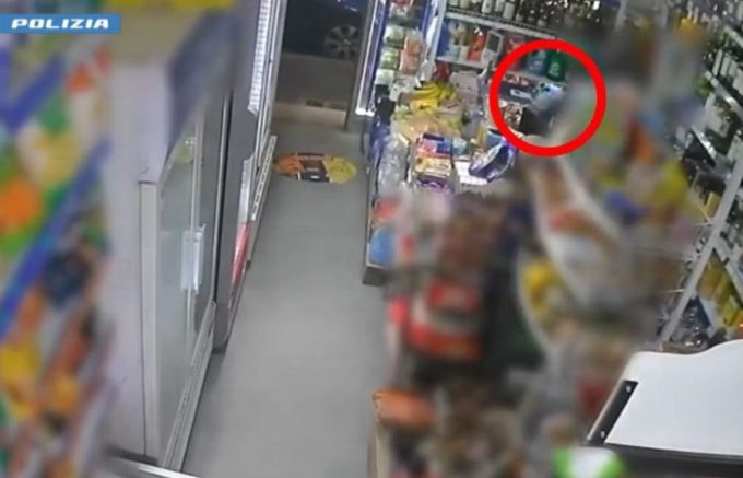 Sesto San Giovanni, 4 rapine in due settimane nei minimarket: arrestato un 44enne