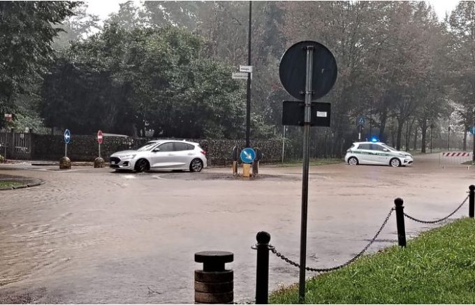 Seveso esondato, continua la pioggia: Sesto San Giovanni resta sotto osservazione