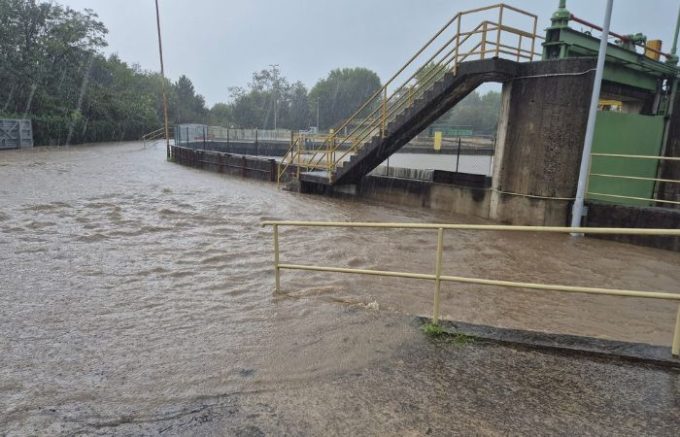 Seveso esondato, evacuata una scuola del quartiere Niguarda a Milano