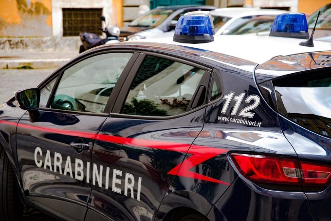 Sesto San Giovanni, ruba cellulare in metro: arrestato 27enne carabinieri