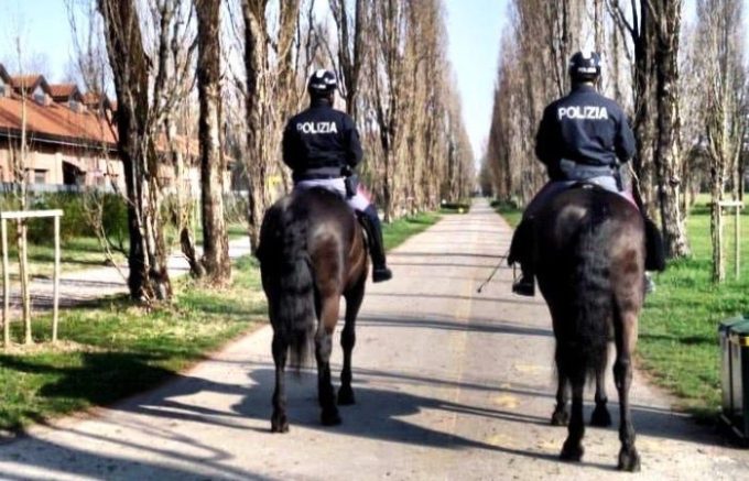 Parco Nord reparto a cavallo Polizia di Stato