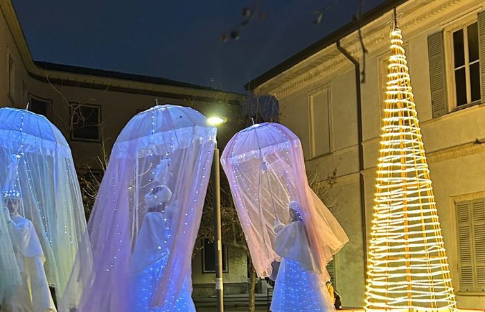Sesto San Giovanni celebra il Natale con cori, giochi e un panettone da 50 kg