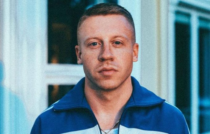 Macklemore torna in Italia: il concerto a Sesto San Giovanni