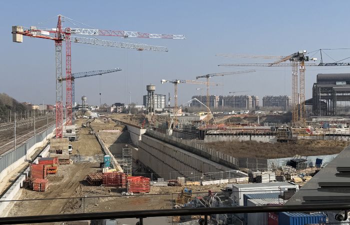 Sesto San Giovanni, dentro il cantiere della nuova stazione a ponte