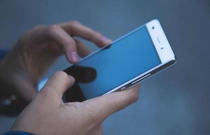 Come proteggere la privacy online senza essere esperti di tecnologia?