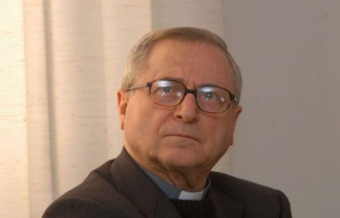 Addio a monsignor Angelo Centemeri, nato a Sesto e storico parroco a Saronno