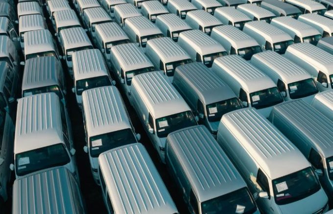 I furgoni da lavoro più adatti per la città di Milano? Quelli compatti ed ecologici, naturalmente