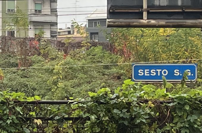 Sesto San Giovanni, l'ordinanza per tagliare i rami vicino ai binari