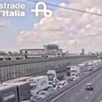 Autostrada A4, coda di 7 km per incidente tra Sesto e Viale Certosa