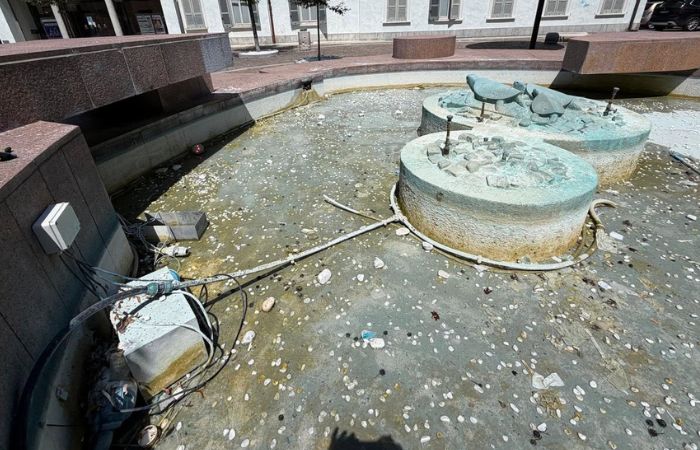 Sesto San Giovanni, i danni alla fontana delle Tartarughe
