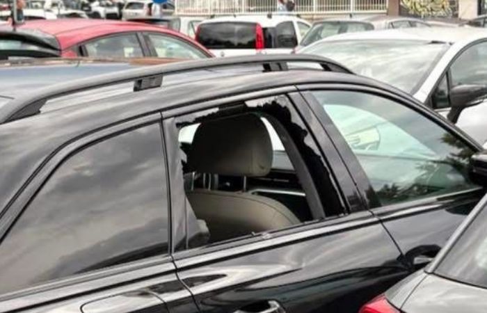 Sesto San Giovanni, auto rubata in centro e vetro sfondato in piazza Oldrini
