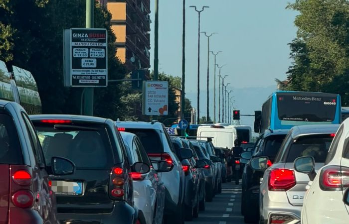 Grave incidente in viale Gramsci: traffico in tilt a Sesto San Giovanni